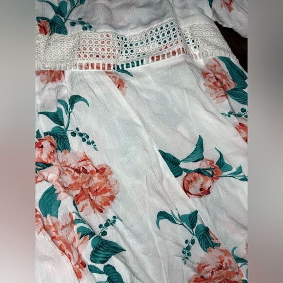 Torrid Babydoll peasant Gauze Crochet Trim Lace-Up Top sz 5 - Picture 9 of 12